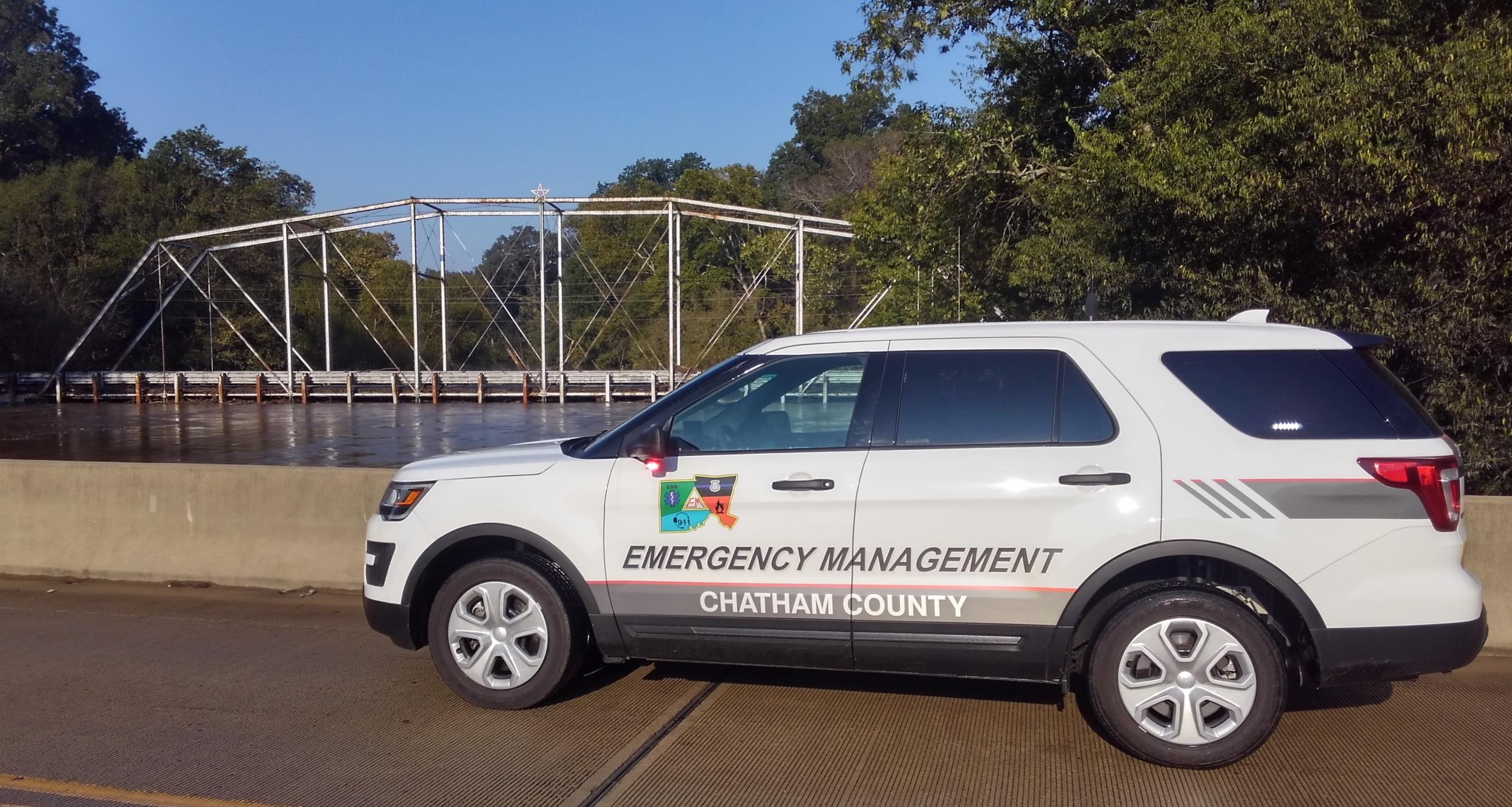 Deep River Flooding - Camelback Bridge